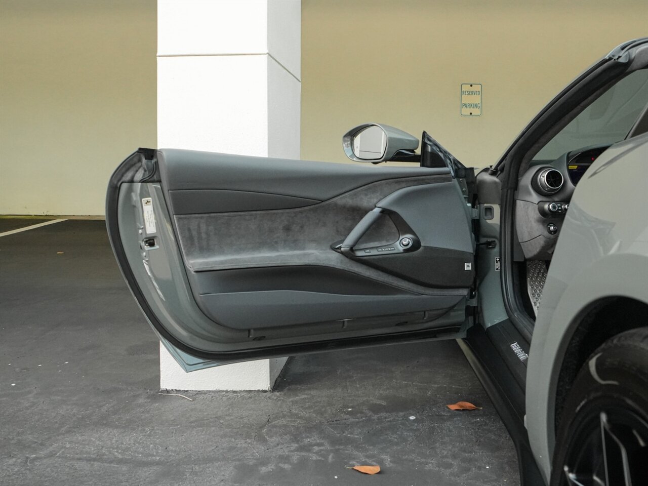 2021 Ferrari 812 GTS - Photo 23 - Bonita Springs, FL 34134