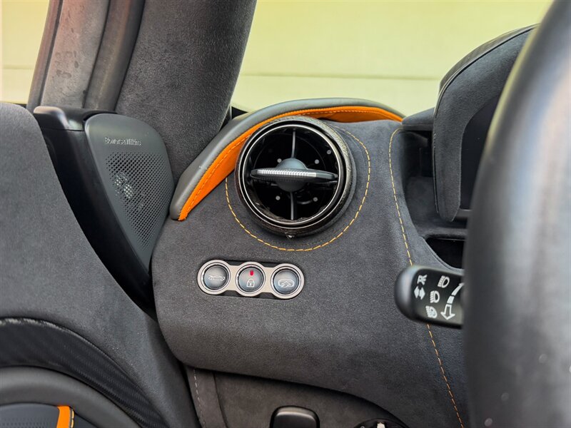 2022 McLaren 720S Spider Performance   - Photo 23 - Bonita Springs, FL 34134