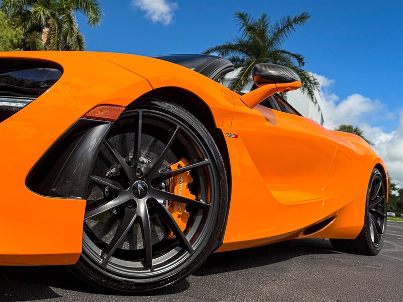 2022 McLaren 720S Spider Performance   - Photo 13 - Bonita Springs, FL 34134