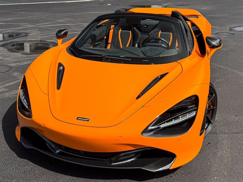 2022 McLaren 720S Spider Performance   - Photo 9 - Bonita Springs, FL 34134