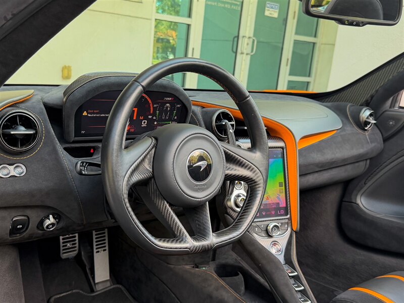 2022 McLaren 720S Spider Performance   - Photo 14 - Bonita Springs, FL 34134