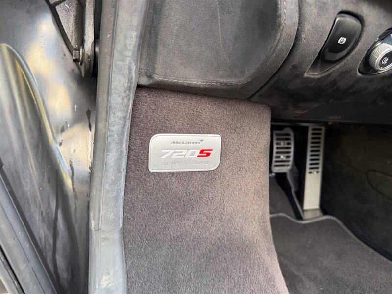 2022 McLaren 720S Spider Performance   - Photo 24 - Bonita Springs, FL 34134