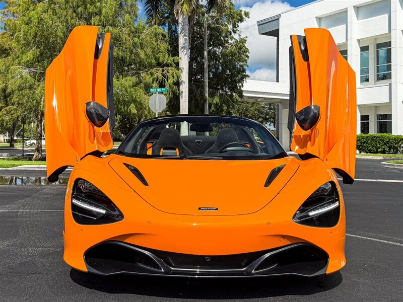2022 McLaren 720S Spider Performance   - Photo 8 - Bonita Springs, FL 34134