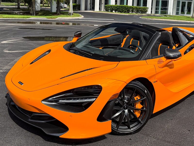 2022 McLaren 720S Spider Performance   - Photo 11 - Bonita Springs, FL 34134