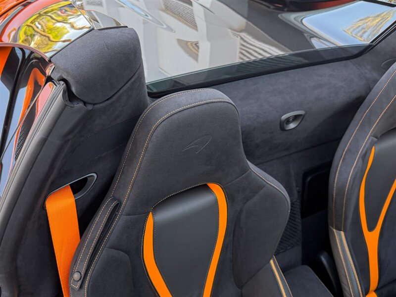 2022 McLaren 720S Coupe Performance   - Photo 35 - Bonita Springs, FL 34134