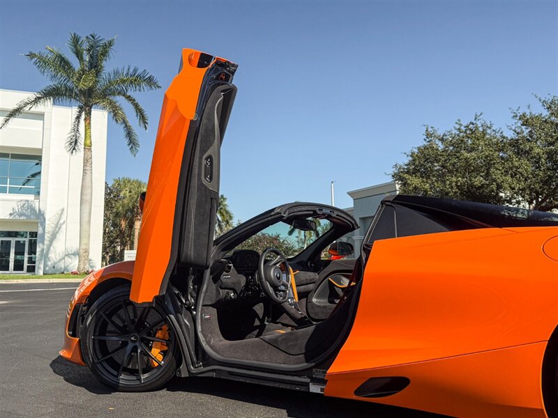 2022 McLaren 720S Coupe Performance   - Photo 49 - Bonita Springs, FL 34134