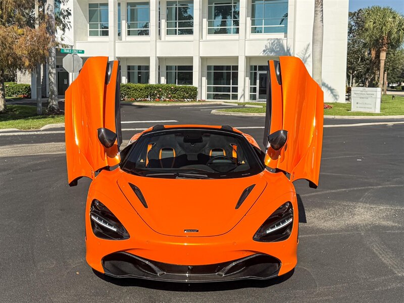 2022 McLaren 720S Coupe Performance   - Photo 6 - Bonita Springs, FL 34134