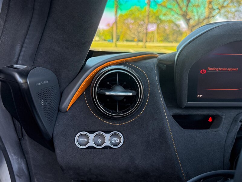 2022 McLaren 720S Coupe Performance   - Photo 24 - Bonita Springs, FL 34134