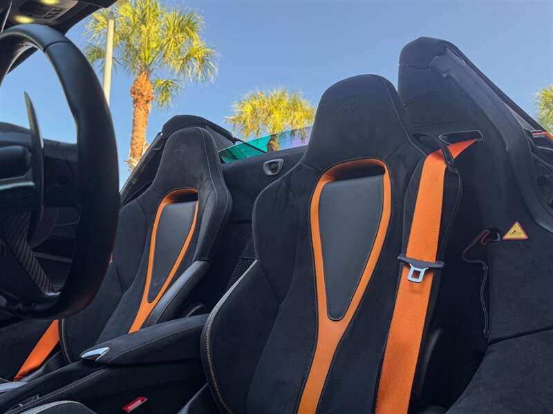 2022 McLaren 720S Coupe Performance   - Photo 26 - Bonita Springs, FL 34134
