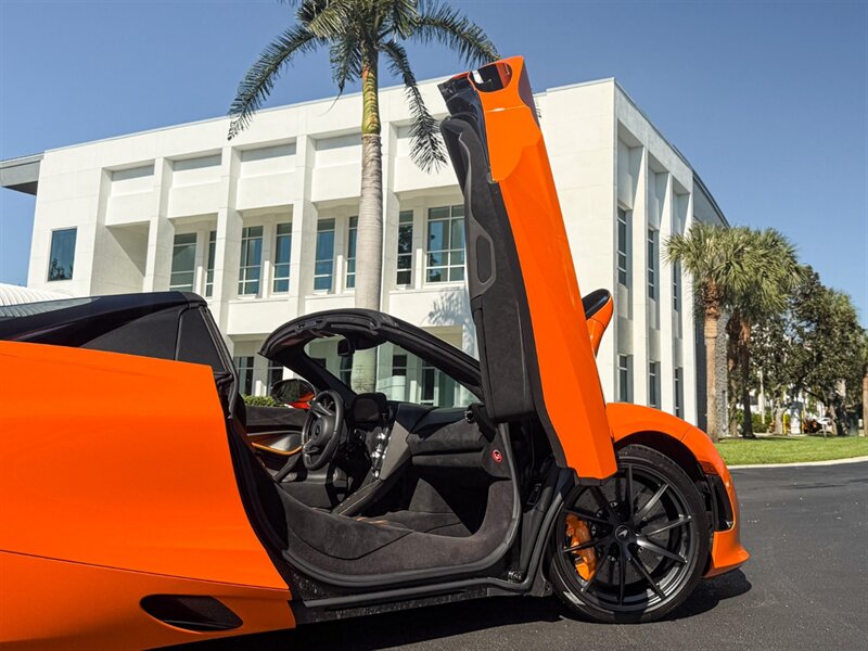 2022 McLaren 720S Coupe Performance   - Photo 64 - Bonita Springs, FL 34134