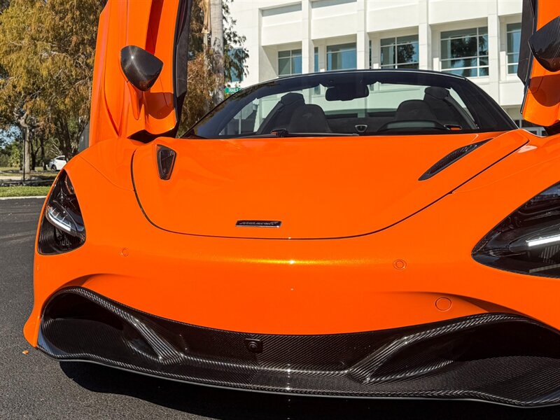 2022 McLaren 720S Coupe Performance   - Photo 4 - Bonita Springs, FL 34134