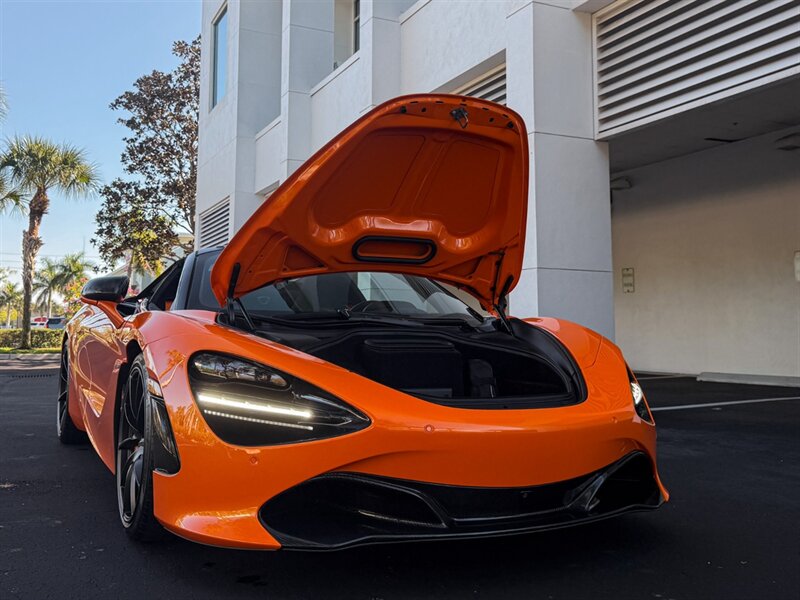 2022 McLaren 720S Coupe Performance   - Photo 39 - Bonita Springs, FL 34134