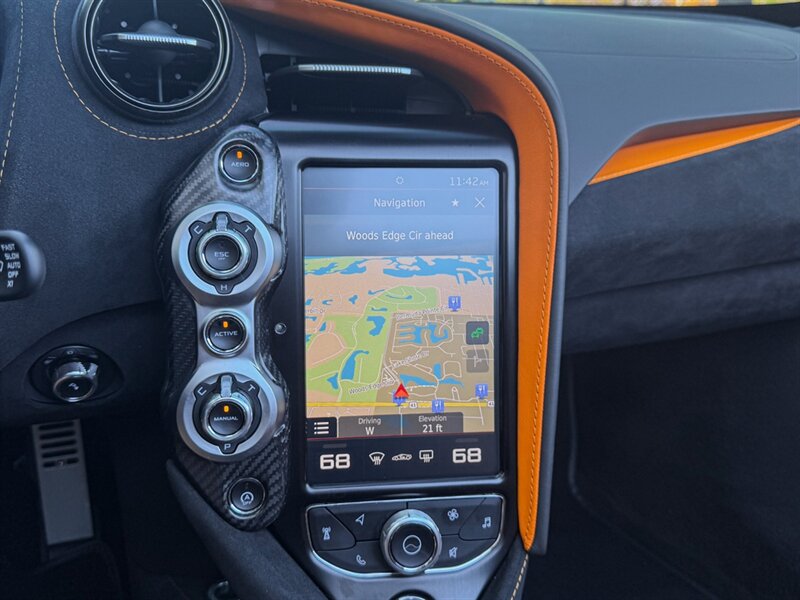 2022 McLaren 720S Coupe Performance   - Photo 20 - Bonita Springs, FL 34134