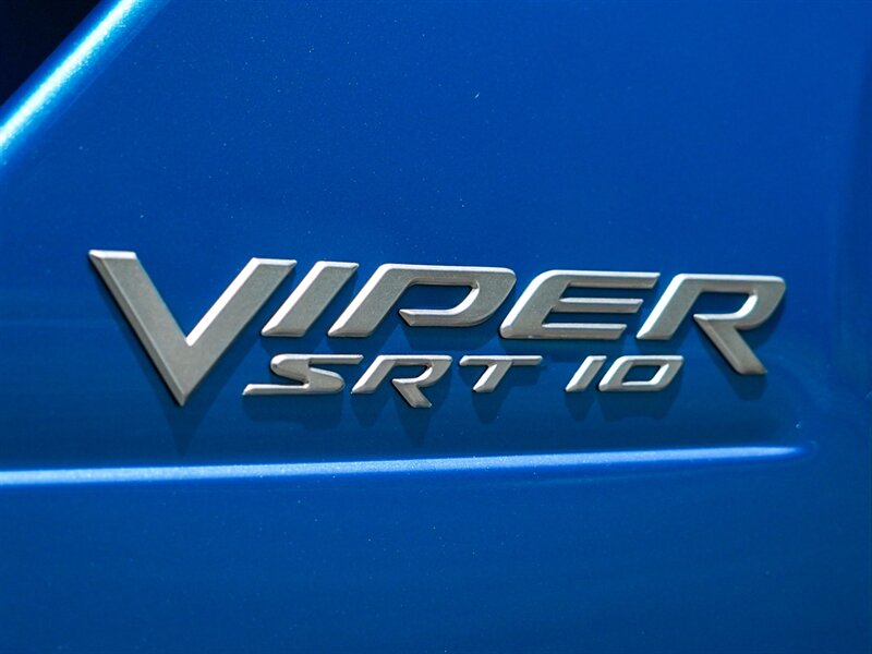 2008 Dodge Viper SRT-10 - Photo 10 - Bonita Springs, FL 34134
