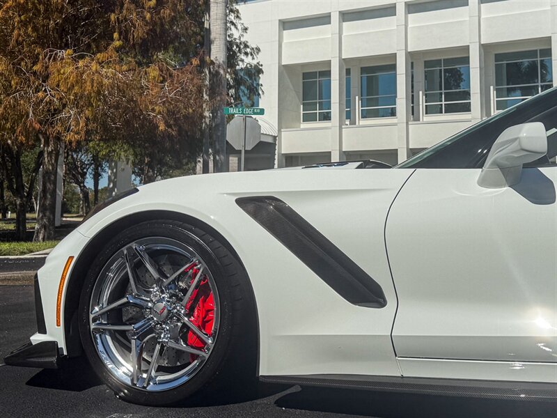 2019 Chevrolet Corvette ZR1   - Photo 43 - Bonita Springs, FL 34134