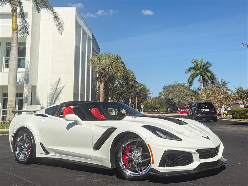 2019 Chevrolet Corvette ZR1   - Photo 69 - Bonita Springs, FL 34134