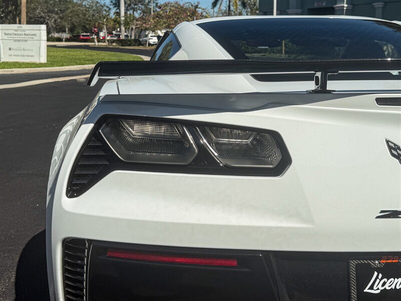 2019 Chevrolet Corvette ZR1   - Photo 56 - Bonita Springs, FL 34134