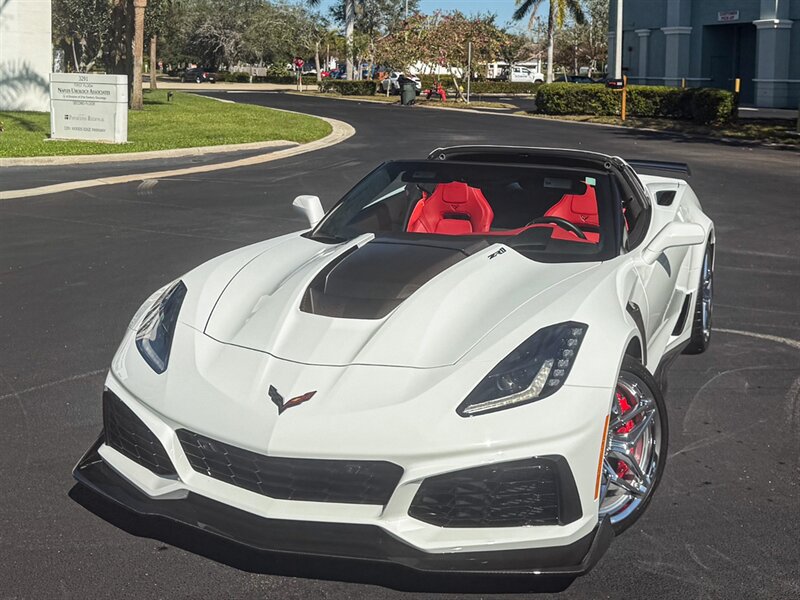 2019 Chevrolet Corvette ZR1   - Photo 3 - Bonita Springs, FL 34134