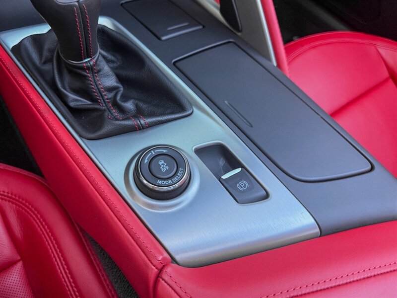 2019 Chevrolet Corvette ZR1   - Photo 15 - Bonita Springs, FL 34134