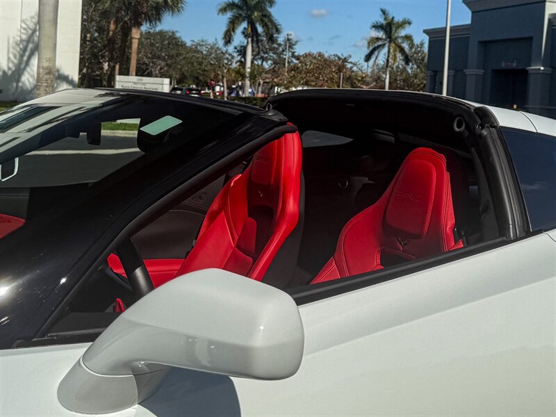 2019 Chevrolet Corvette ZR1   - Photo 45 - Bonita Springs, FL 34134