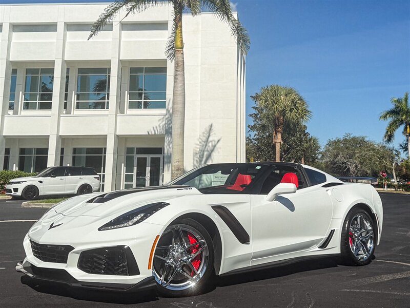 2019 Chevrolet Corvette ZR1   - Photo 6 - Bonita Springs, FL 34134