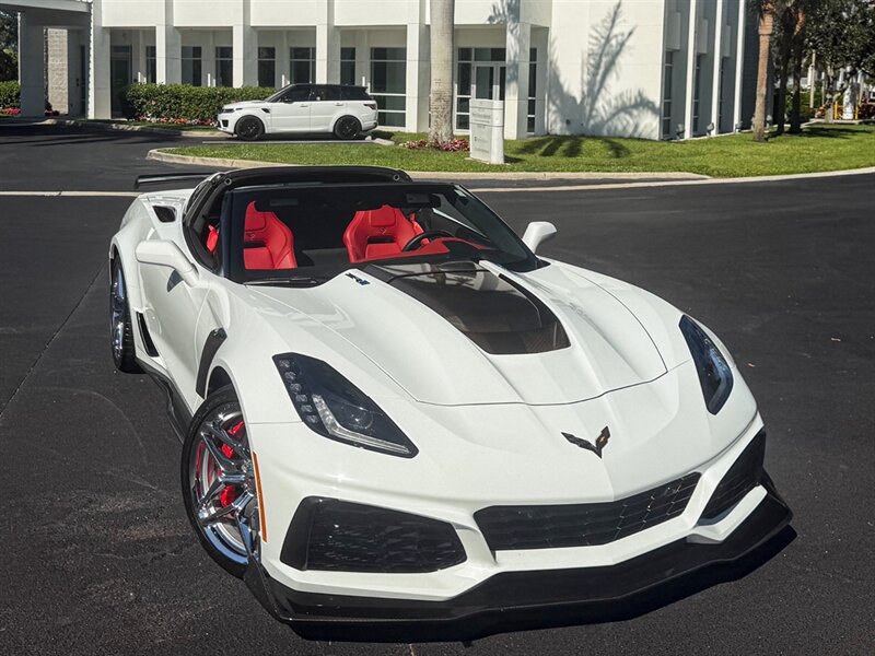 2019 Chevrolet Corvette ZR1   - Photo 70 - Bonita Springs, FL 34134