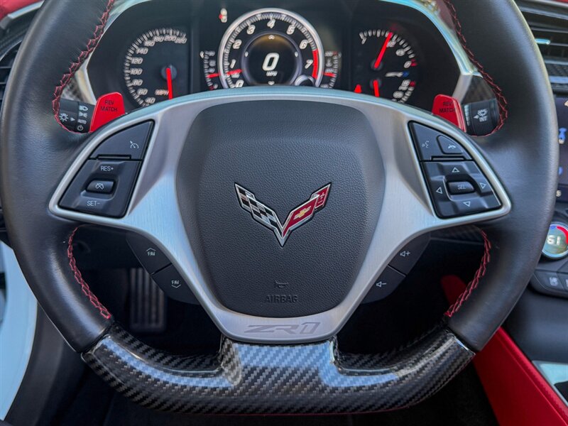 2019 Chevrolet Corvette ZR1   - Photo 26 - Bonita Springs, FL 34134