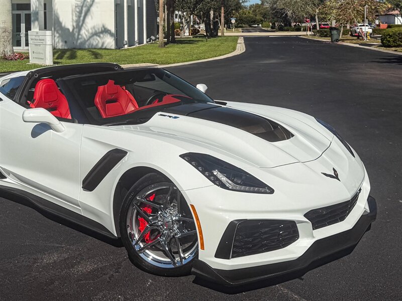 2019 Chevrolet Corvette ZR1   - Photo 68 - Bonita Springs, FL 34134