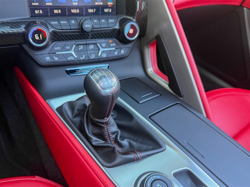 2019 Chevrolet Corvette ZR1   - Photo 14 - Bonita Springs, FL 34134