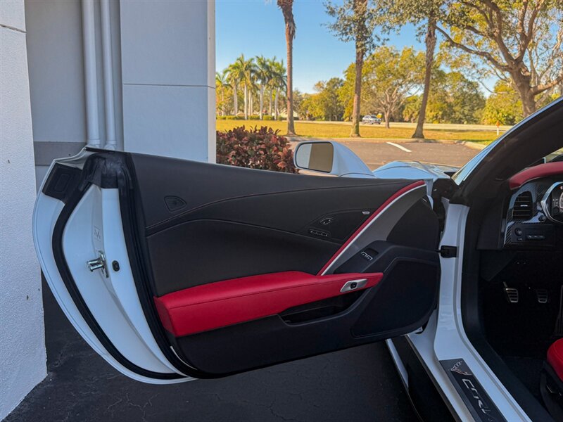 2019 Chevrolet Corvette ZR1   - Photo 20 - Bonita Springs, FL 34134