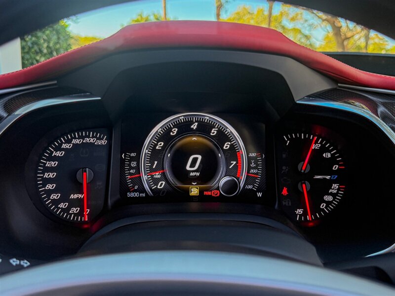 2019 Chevrolet Corvette ZR1   - Photo 9 - Bonita Springs, FL 34134