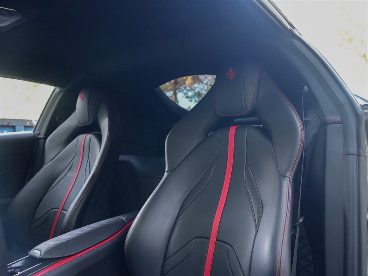 2020 Ferrari 812 Superfast   - Photo 19 - Bonita Springs, FL 34134