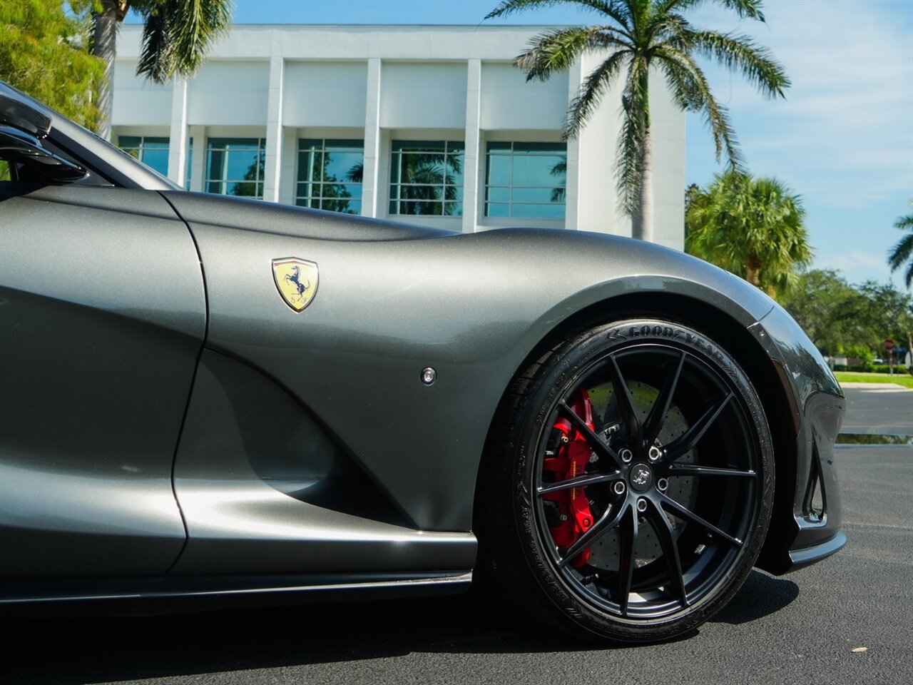 2020 Ferrari 812 Superfast   - Photo 65 - Bonita Springs, FL 34134