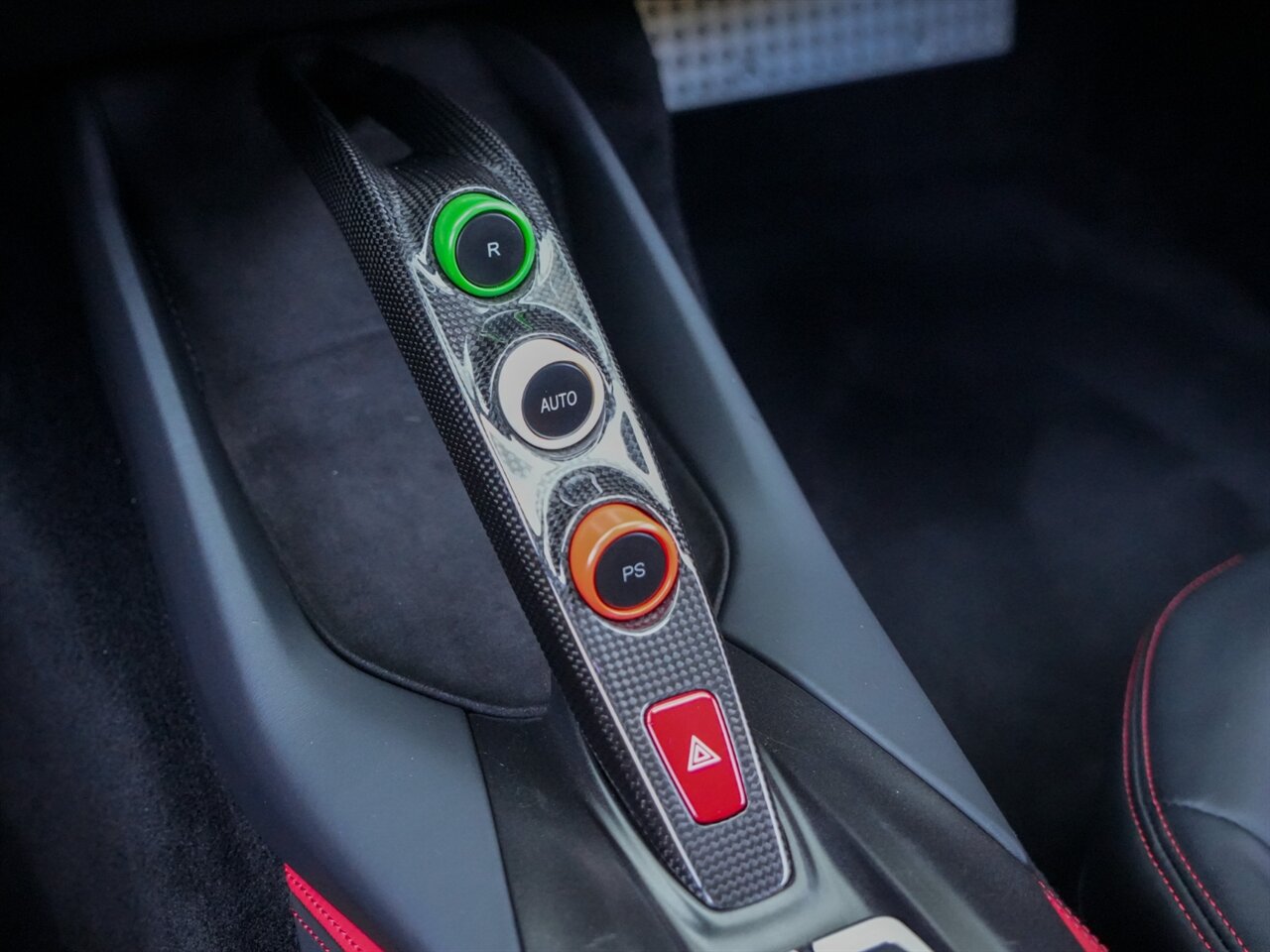 2020 Ferrari 812 Superfast   - Photo 17 - Bonita Springs, FL 34134