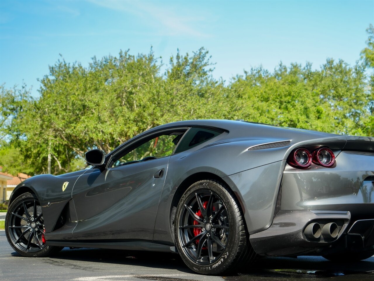 2020 Ferrari 812 Superfast   - Photo 49 - Bonita Springs, FL 34134