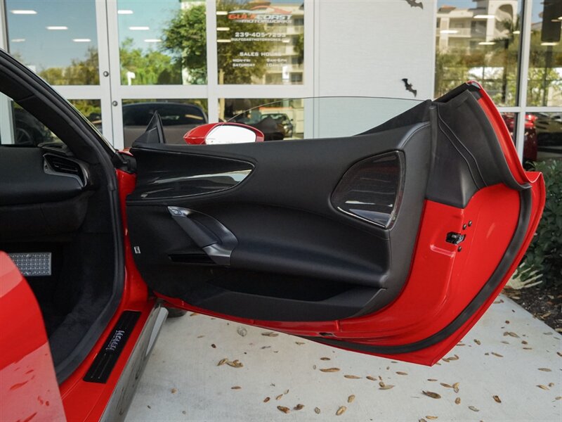 2022 Ferrari SF90 Stradale - Photo 34 - Bonita Springs, FL 34134