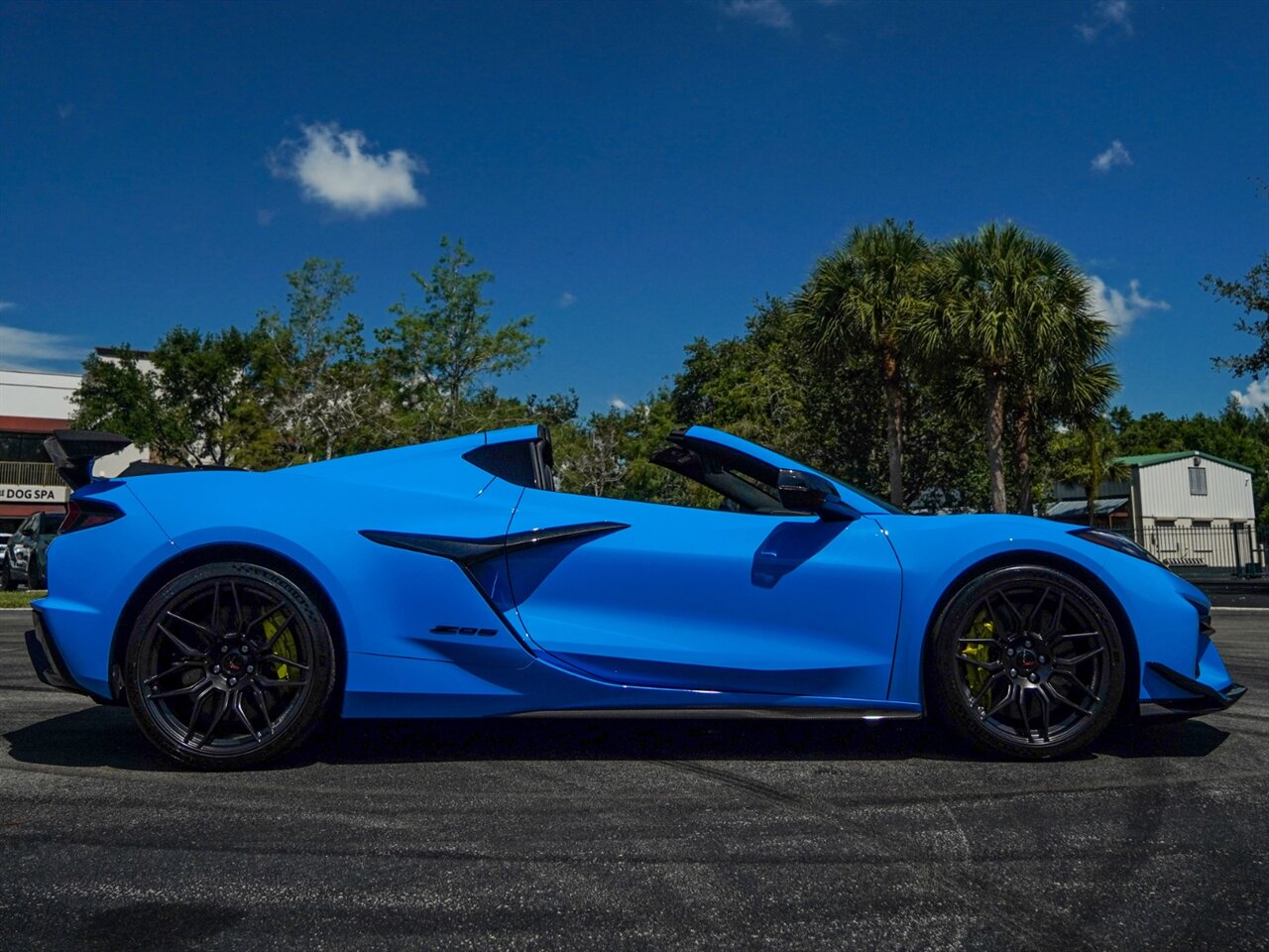 2023 Chevrolet Corvette Z06   - Photo 55 - Bonita Springs, FL 34134