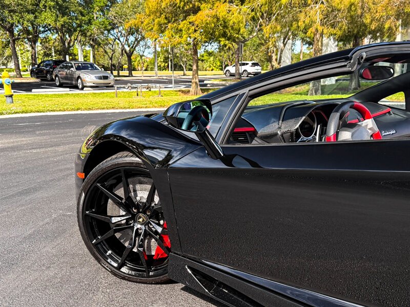 2016 Lamborghini Aventador LP 700-4   - Photo 45 - Bonita Springs, FL 34134