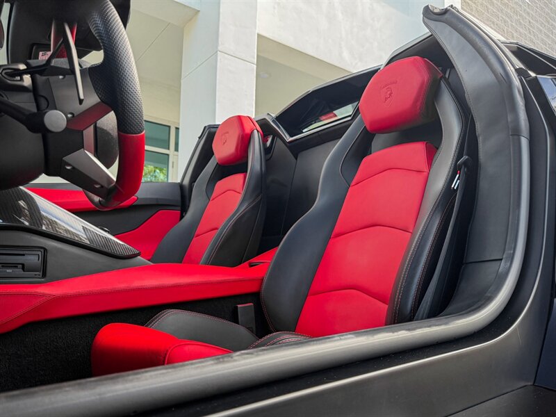 2016 Lamborghini Aventador LP 700-4   - Photo 23 - Bonita Springs, FL 34134