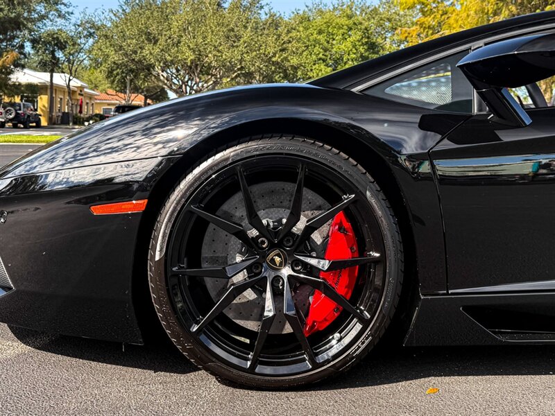 2016 Lamborghini Aventador LP 700-4   - Photo 40 - Bonita Springs, FL 34134