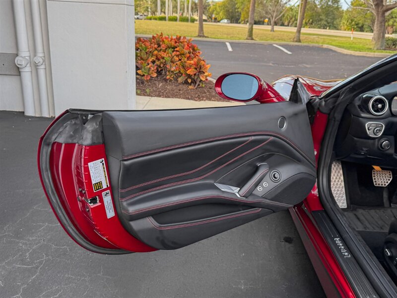 2016 Ferrari California T   - Photo 25 - Bonita Springs, FL 34134