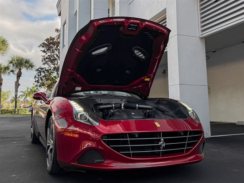 2016 Ferrari California T   - Photo 39 - Bonita Springs, FL 34134