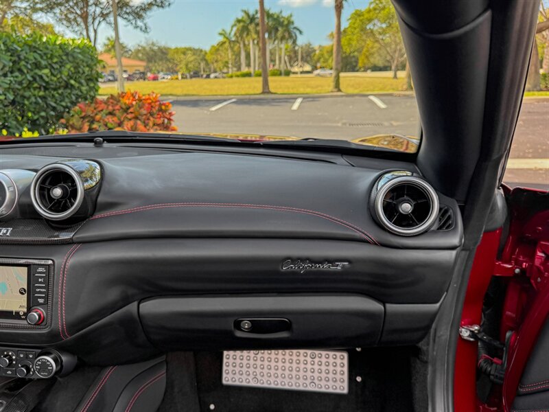 2016 Ferrari California T   - Photo 36 - Bonita Springs, FL 34134