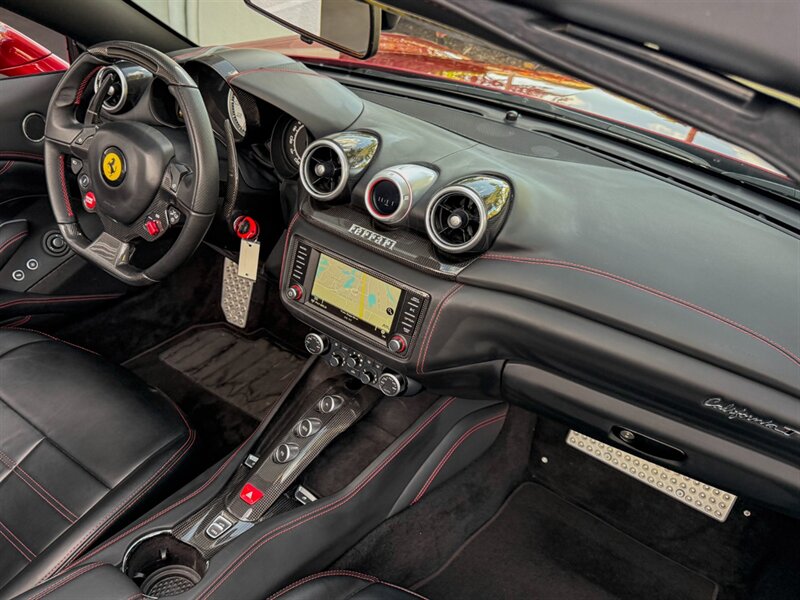 2016 Ferrari California T   - Photo 34 - Bonita Springs, FL 34134