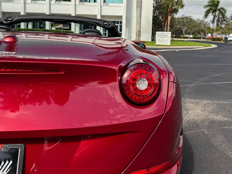 2016 Ferrari California T   - Photo 54 - Bonita Springs, FL 34134