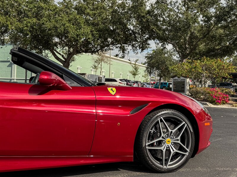 2016 Ferrari California T   - Photo 63 - Bonita Springs, FL 34134