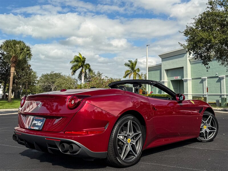 2016 Ferrari California T   - Photo 57 - Bonita Springs, FL 34134