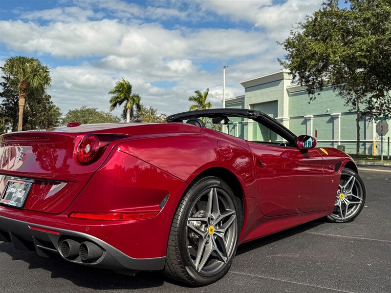 2016 Ferrari California T   - Photo 58 - Bonita Springs, FL 34134