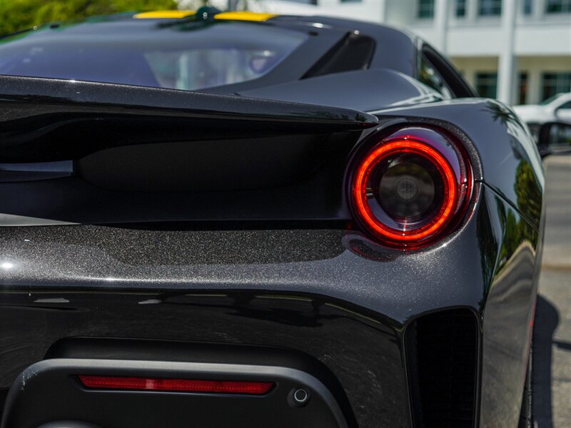 2020 Ferrari 488 Pista   - Photo 33 - Bonita Springs, FL 34134