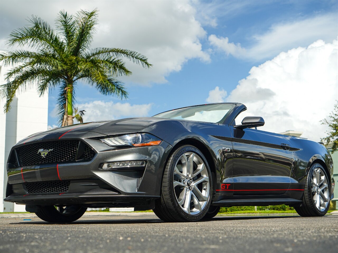 2019 Ford Mustang GT Premium   - Photo 10 - Bonita Springs, FL 34134